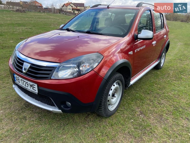 Хэтчбек Dacia Sandero StepWay