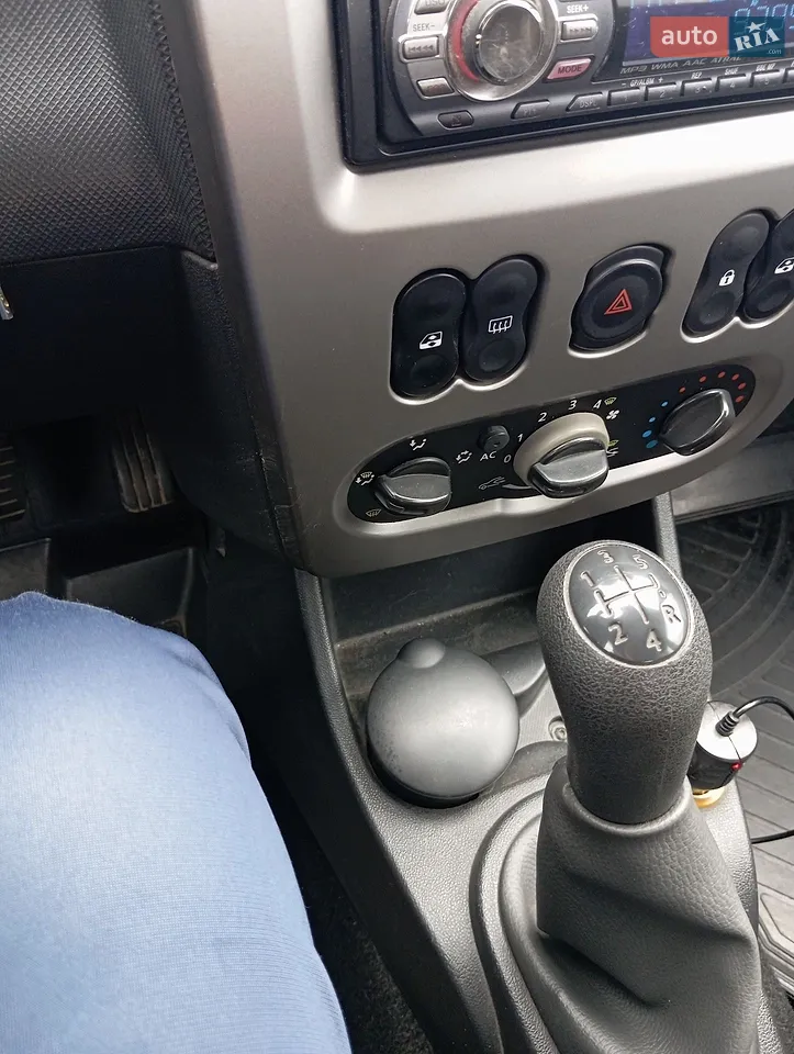 2011 Dacia Sandero - мініатюра 2