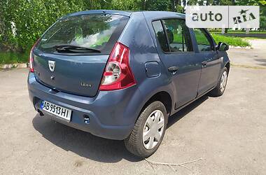 Dacia Sandero  2009