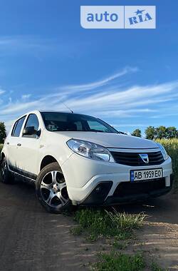 Dacia Sandero  2011