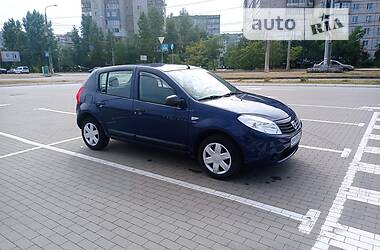 Dacia Sandero  2009