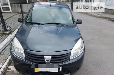 Dacia Sandero  2009