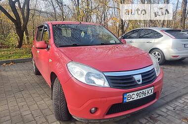 Dacia Sandero  2010