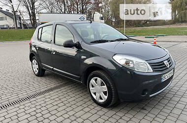 Dacia Sandero AMBIANCE 2010