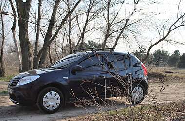 Dacia Sandero  2011