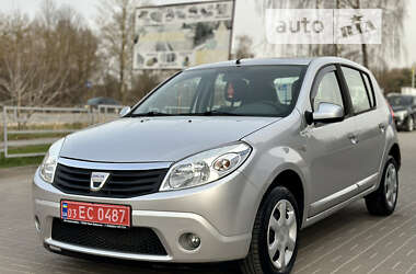 Dacia Sandero  2010