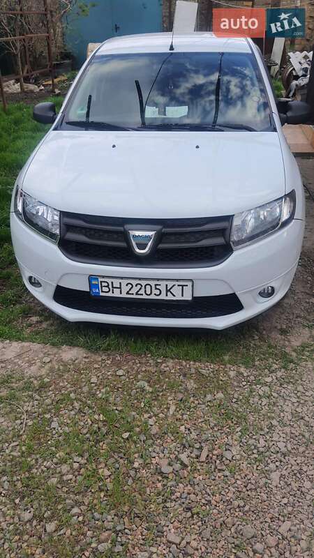 Хэтчбек Dacia Sandero