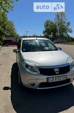 Dacia Sandero  2010