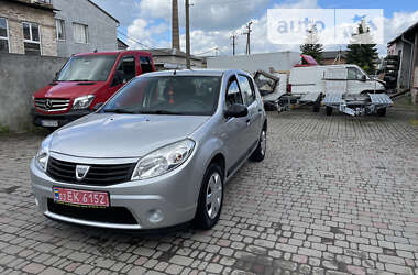 Dacia Sandero  2009