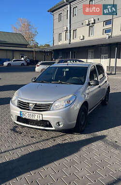 Dacia Sandero  2009