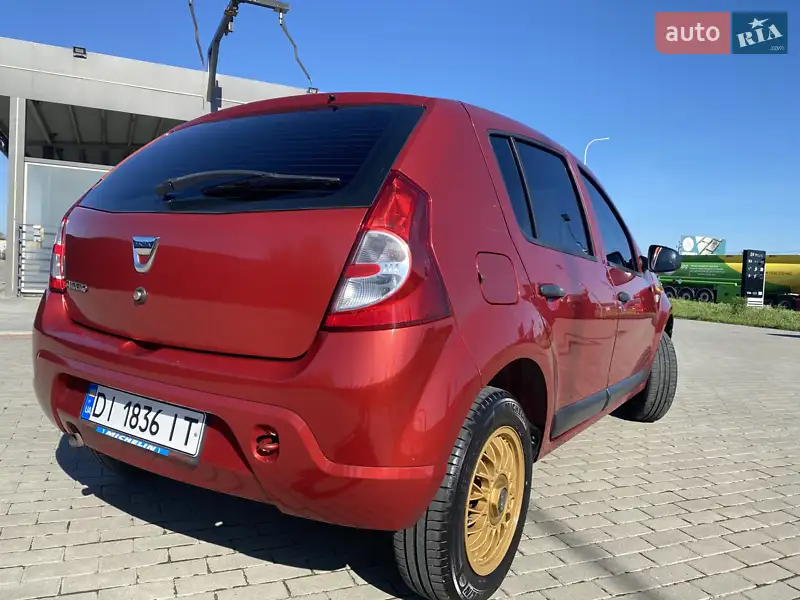 Dacia Sandero 2012