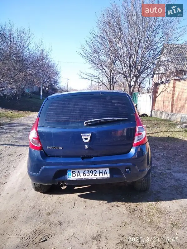 Dacia Sandero 2011