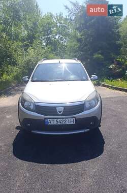 Dacia Sandero  2011