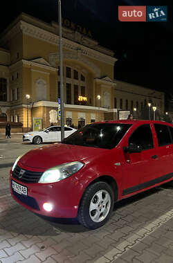 Dacia Sandero  2010