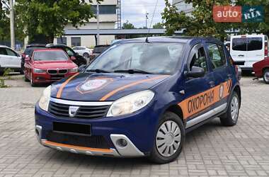 Dacia Sandero 2009