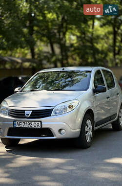 Dacia Sandero 2011