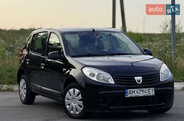 Dacia Sandero  2010