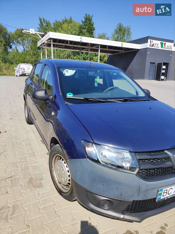 Хэтчбек Dacia Sandero