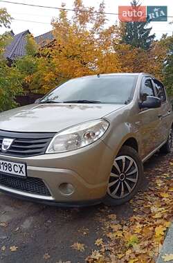 Dacia Sandero  2009