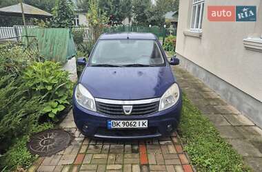 Dacia Sandero 2009