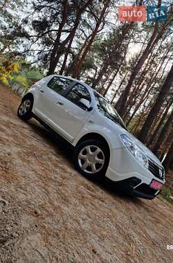Dacia Sandero  2009