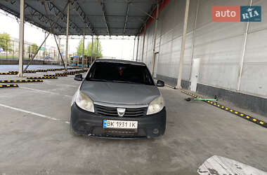 Dacia Sandero  2010