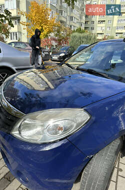 Dacia Sandero  2009