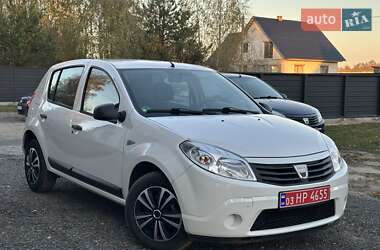 Dacia Sandero  2009