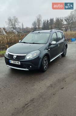 Dacia Sandero  2010