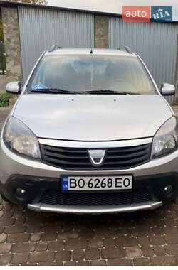 Dacia Sandero  2011