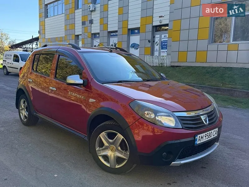 Dacia Sandero 2011
