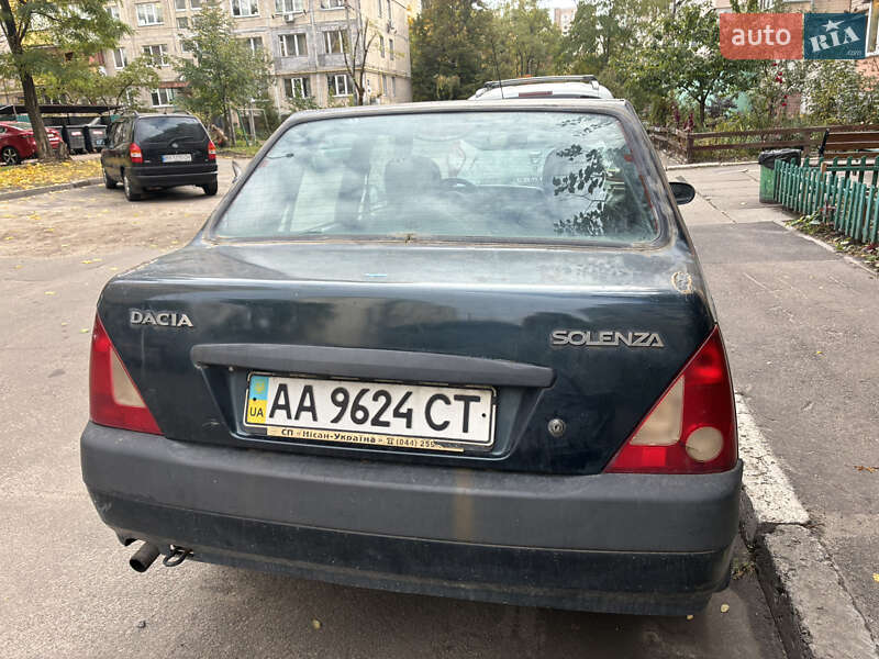 Седан Dacia Solenza