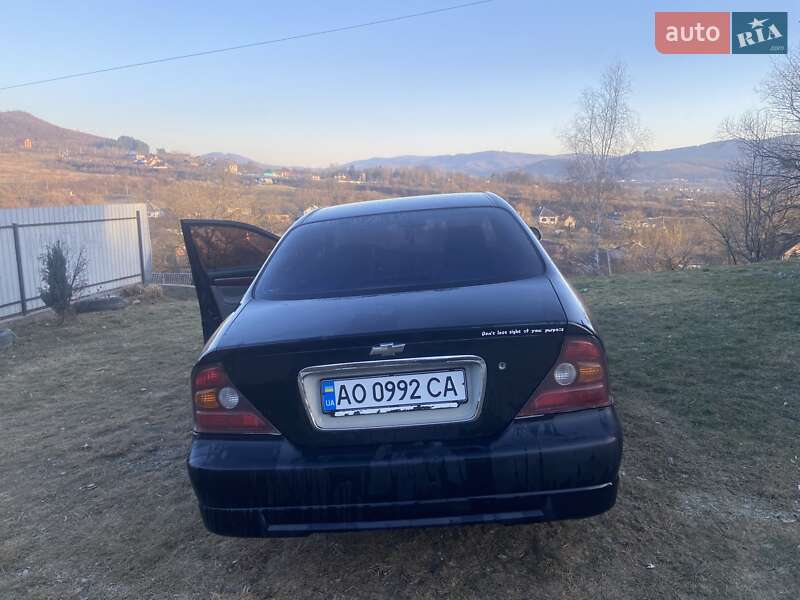 Седан Daewoo Evanda 2003 в Ужгороде
