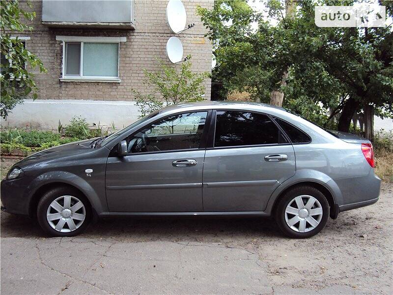 Седан Daewoo Gentra