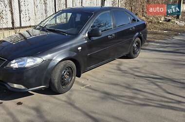 Daewoo Gentra  2013