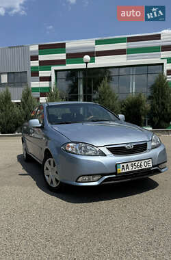 Daewoo Gentra  2013