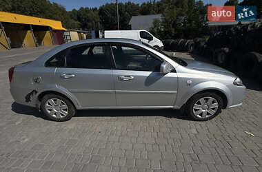 Daewoo Gentra  2014