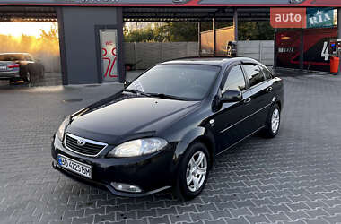 Daewoo Gentra  2014
