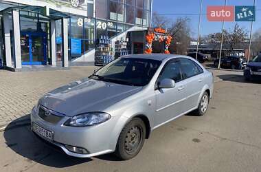 Daewoo Gentra  2014