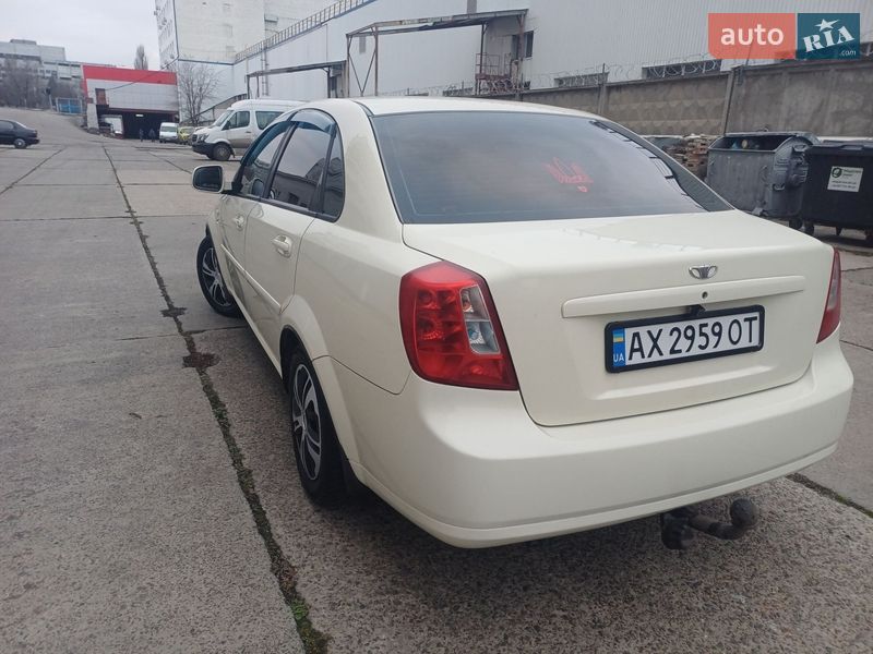 Седан Daewoo Gentra 2014 в Харкові