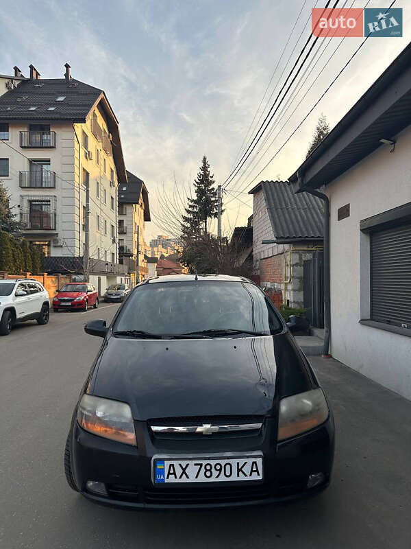Седан Daewoo Kalos