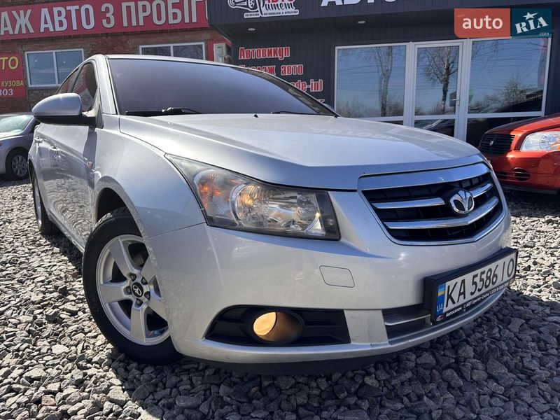 Седан Daewoo Lacetti