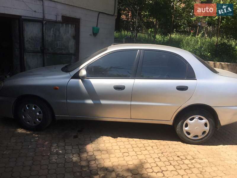 Седан Daewoo Lanos 2008 в Черновцах