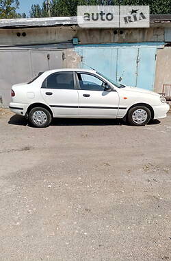 Daewoo Lanos  2005