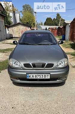 Daewoo Lanos  2002