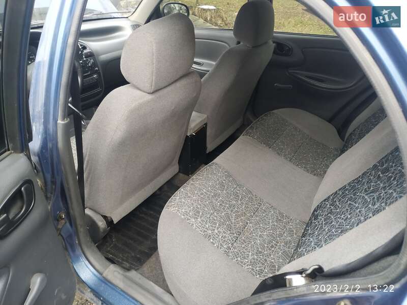 Седан Daewoo Lanos 2009 в Ірпені