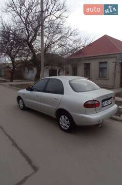 Daewoo Lanos  2004