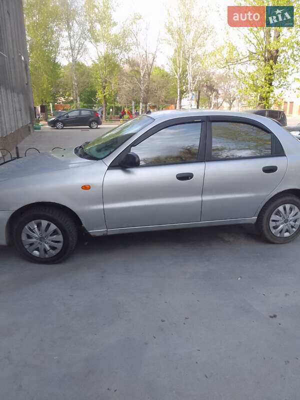 Седан Daewoo Lanos 2005 в Одессе