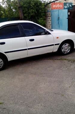 Daewoo Lanos  2003