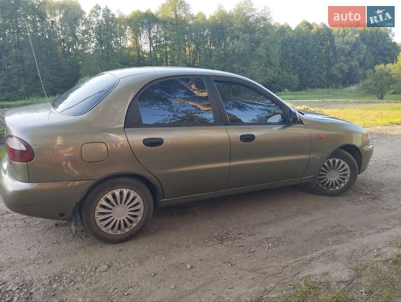 Седан Daewoo Lanos 2002 в Харькове